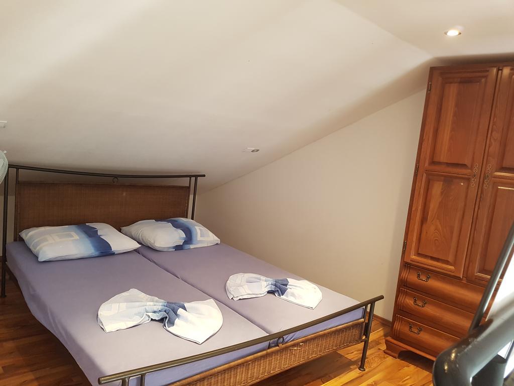 Apartments Mirela Gradac  Kültér fotó